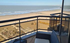 Luxurious Apartment With Sea View